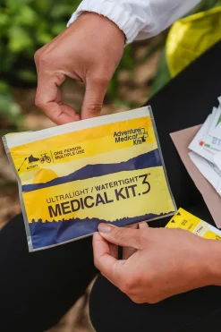 AMK Ultra light/Watertight .3 First Aid Kit 2.0