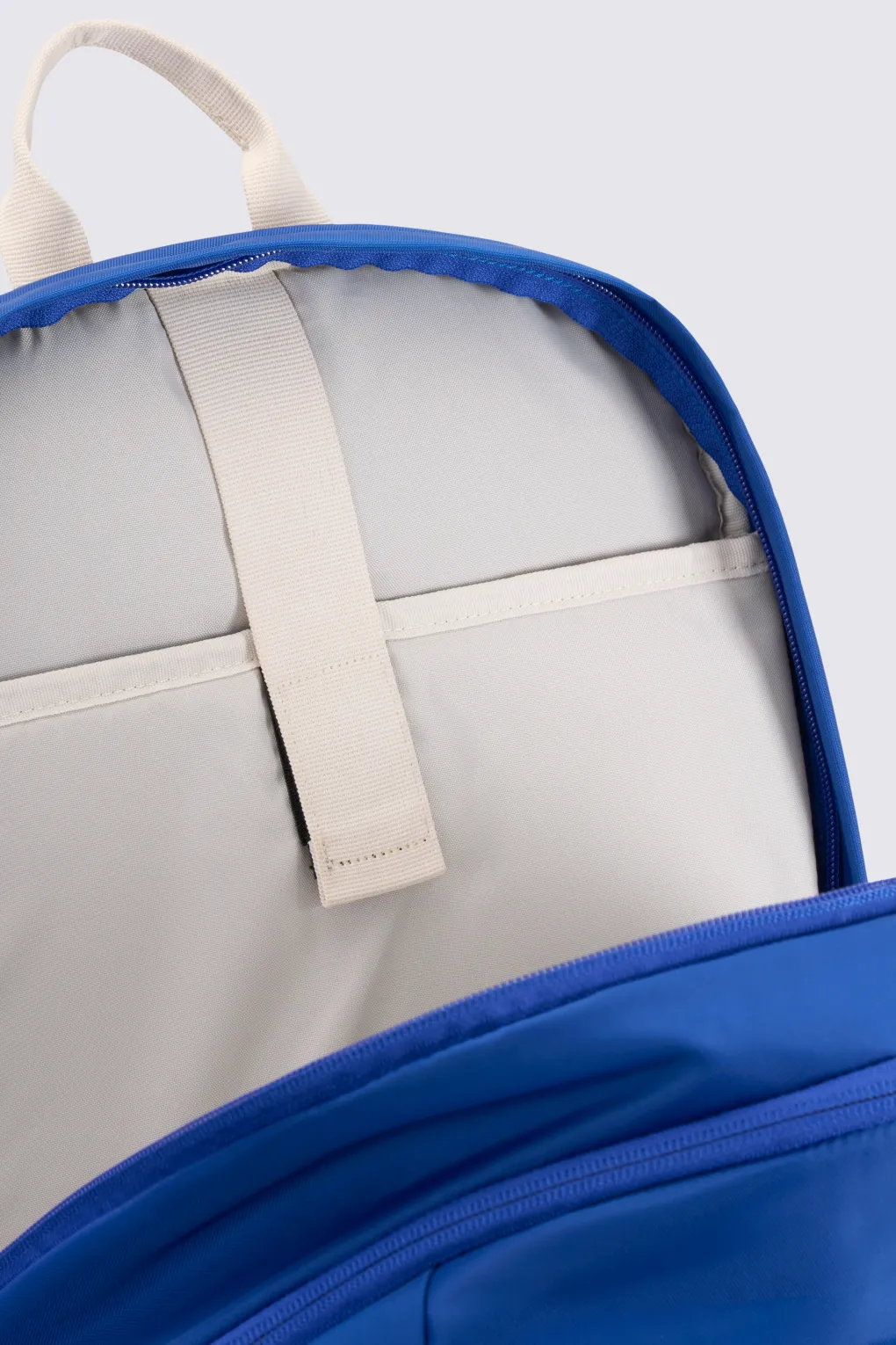 Macpac Kudos 23L Backpack