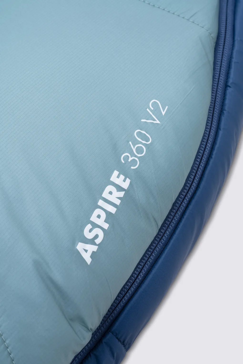 Macpac Large Aspire 360 Synthetic Sleeping Bag (-10°C)